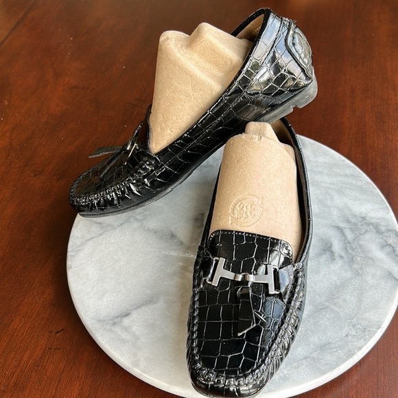 St. John s Bay black loafer flex size 7.5 M EUC worn once on cruise whip stitch - Picture 5 of 11